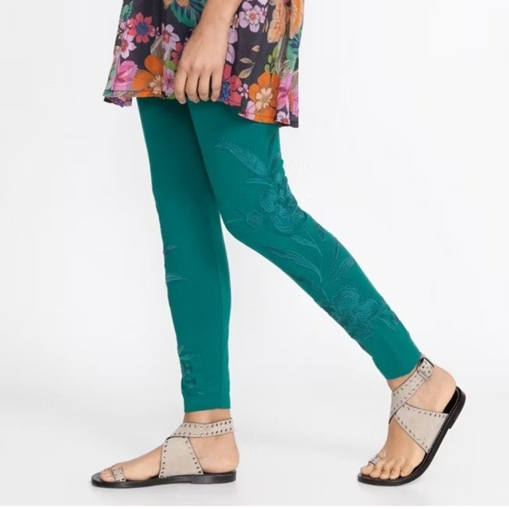 Johnny Was Libbi Tonal Legging Women M Green Floral Embroidery Boho Chic Artsy